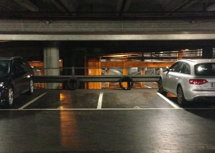 Andrea's Exclusive - Free Parking Included!