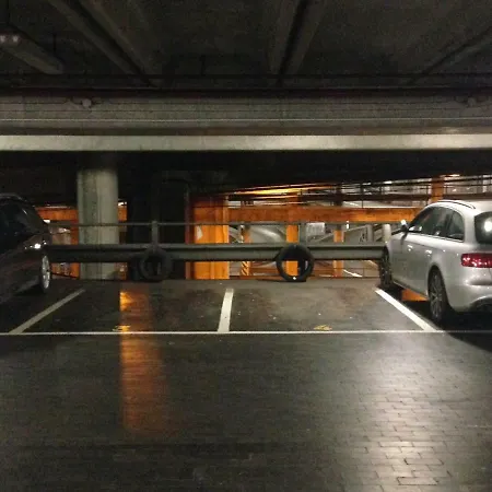 Andrea's Exclusive - Free Parking Included!