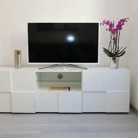 Andrea's Exclusive - Free Parking Included! *