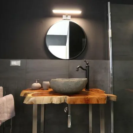 Andrea's Exclusive - Free Parking Included! Appartement *